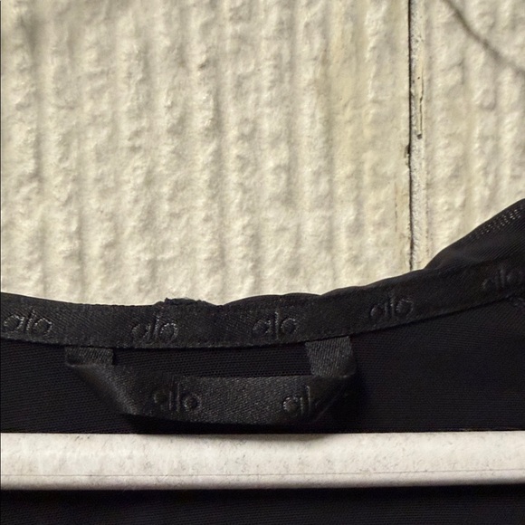 ALO Yoga Women's sheer Utility Jacket in Black - Picture 6 of 6